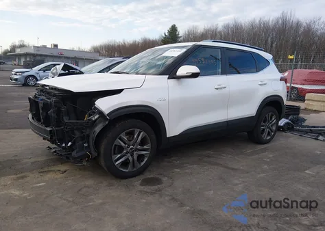 2021 Kia Seltos S из США, поврежденный, VIN KNDEUCAAXM7196982